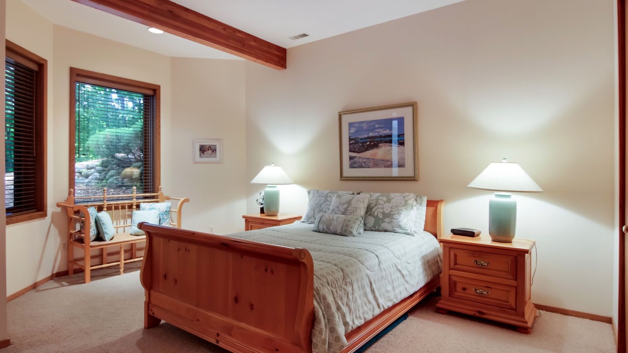 Photo of Bedroom in Central Lake