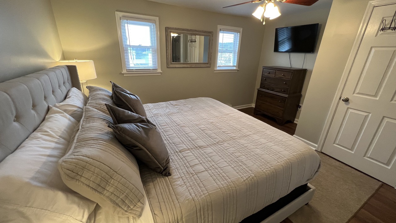 Photo of Bedroom in Minersville