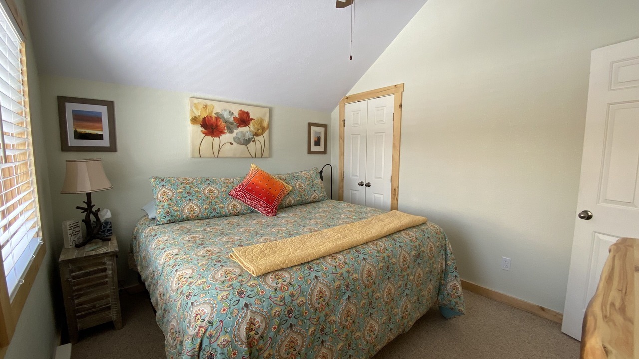 Photo of Bedroom in South Fork