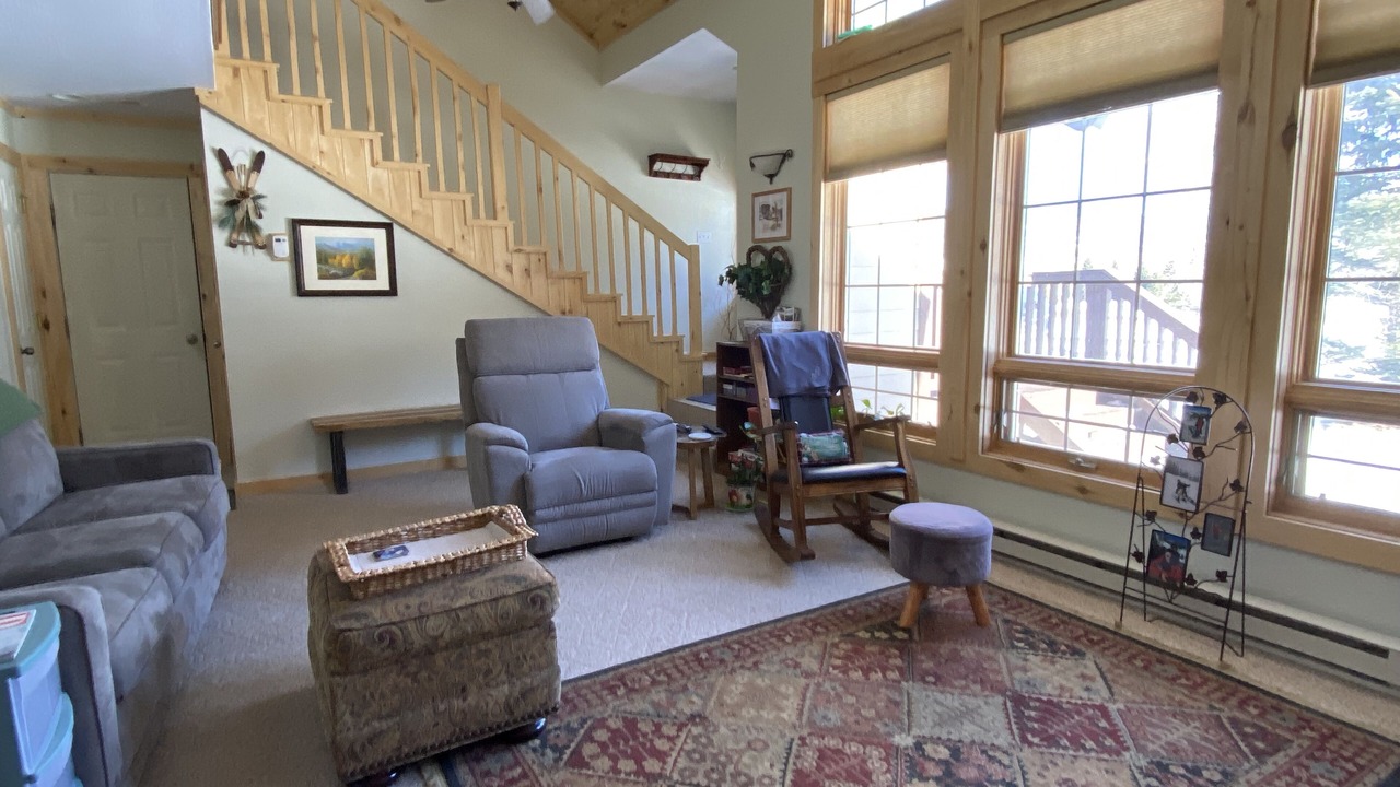 Photo of Livingroom in South Fork