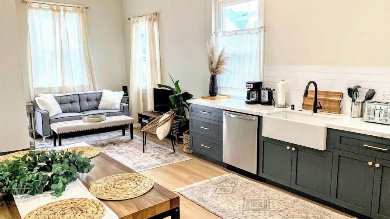 Photo of Livingroom in Eureka
