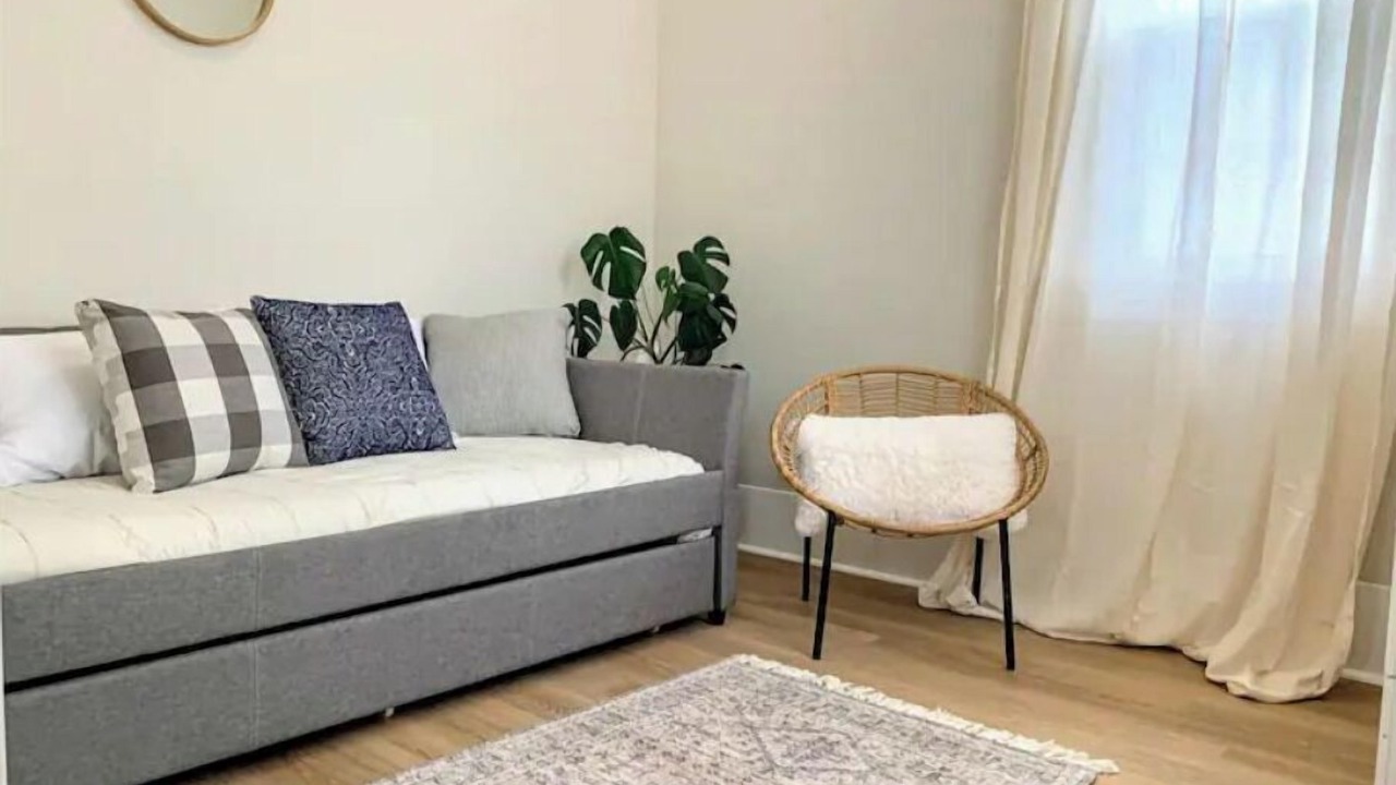 Photo of Livingroom in Eureka