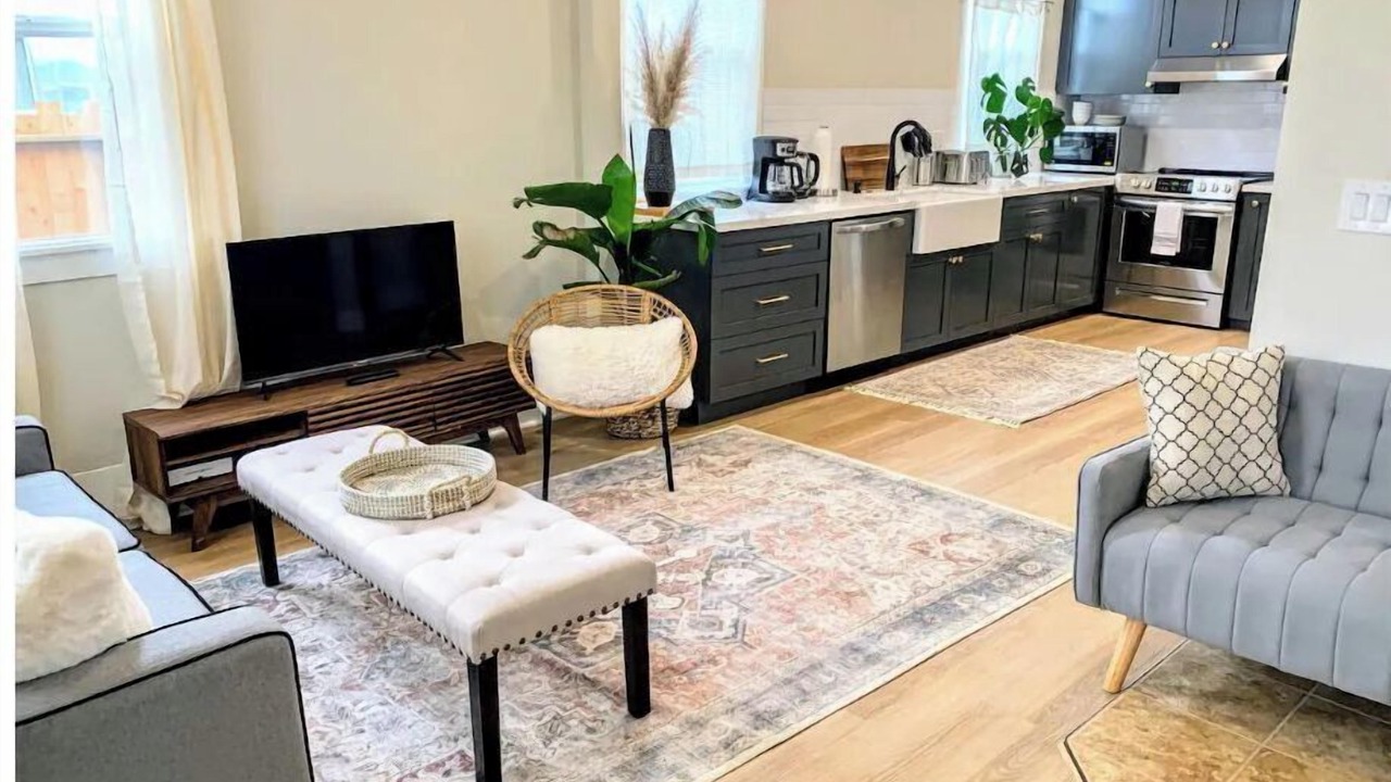 Photo of Livingroom in Eureka