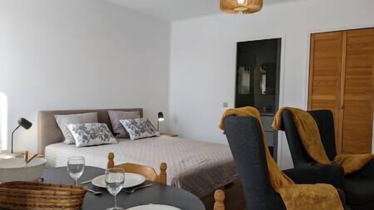 Photo of Bedroom in Greoux-les-Bains