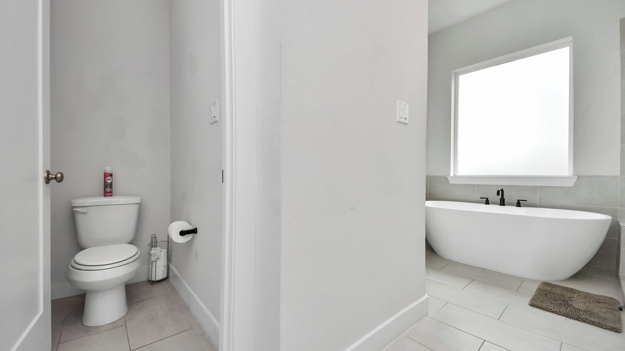 Photo of Bathroom in Greater Third Ward