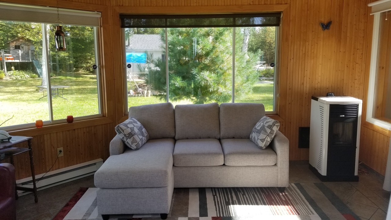 Photo of Livingroom in Saint-David-de-Falardeau