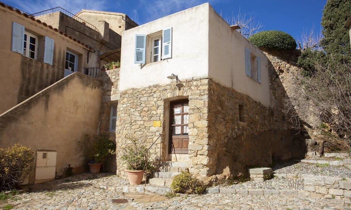 Photo of Outdoor in Pigna