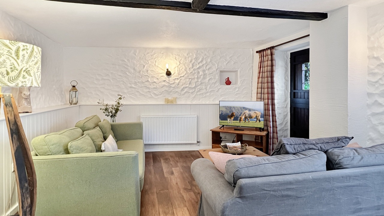 Photo of Livingroom in Alcombe