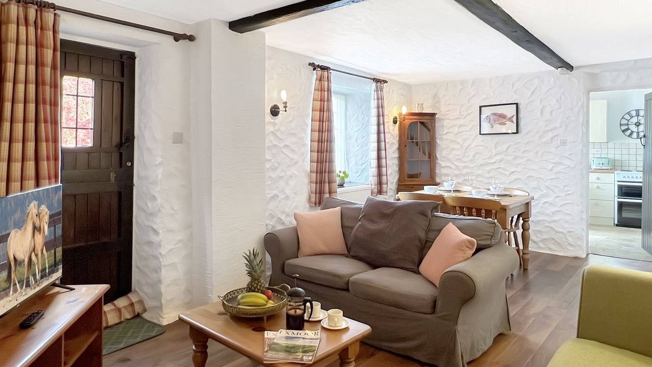 Photo of Livingroom in Alcombe