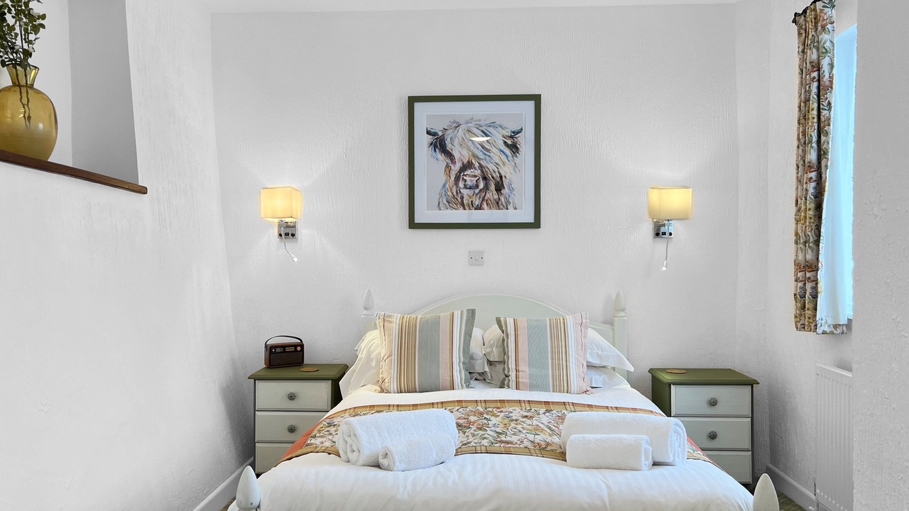 Photo of Bedroom in Alcombe