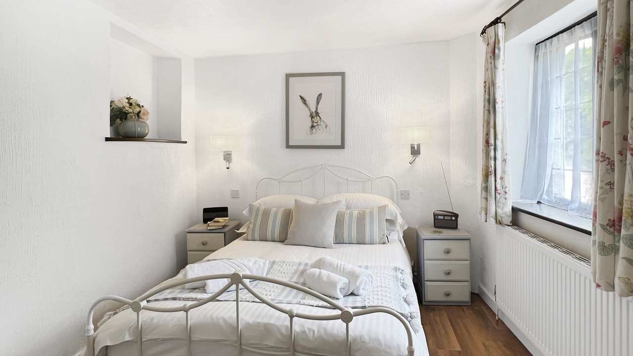 Photo of Bedroom in Alcombe