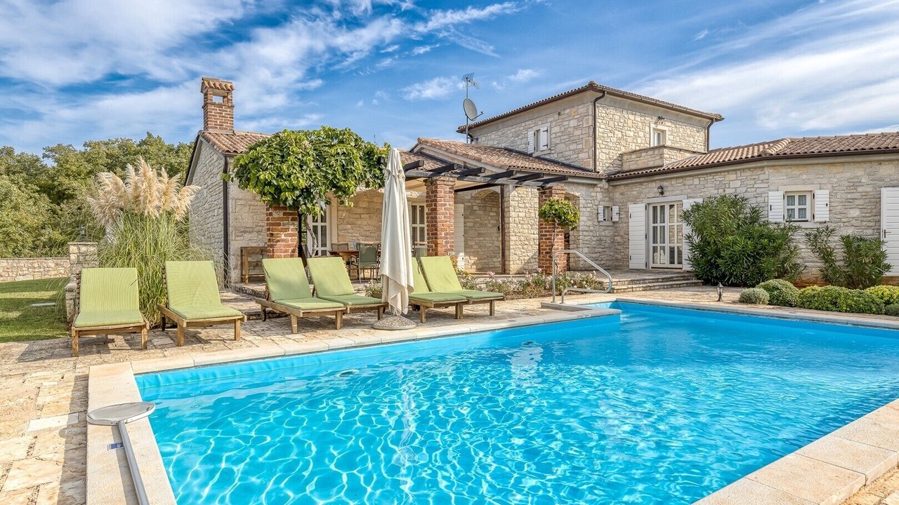 Photo of Outdoor in Stifanici