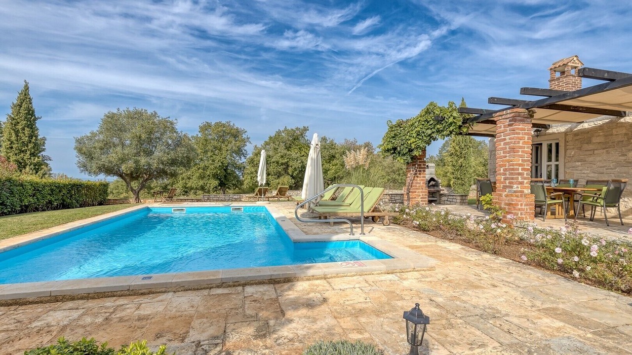 Photo of Outdoor in Stifanici