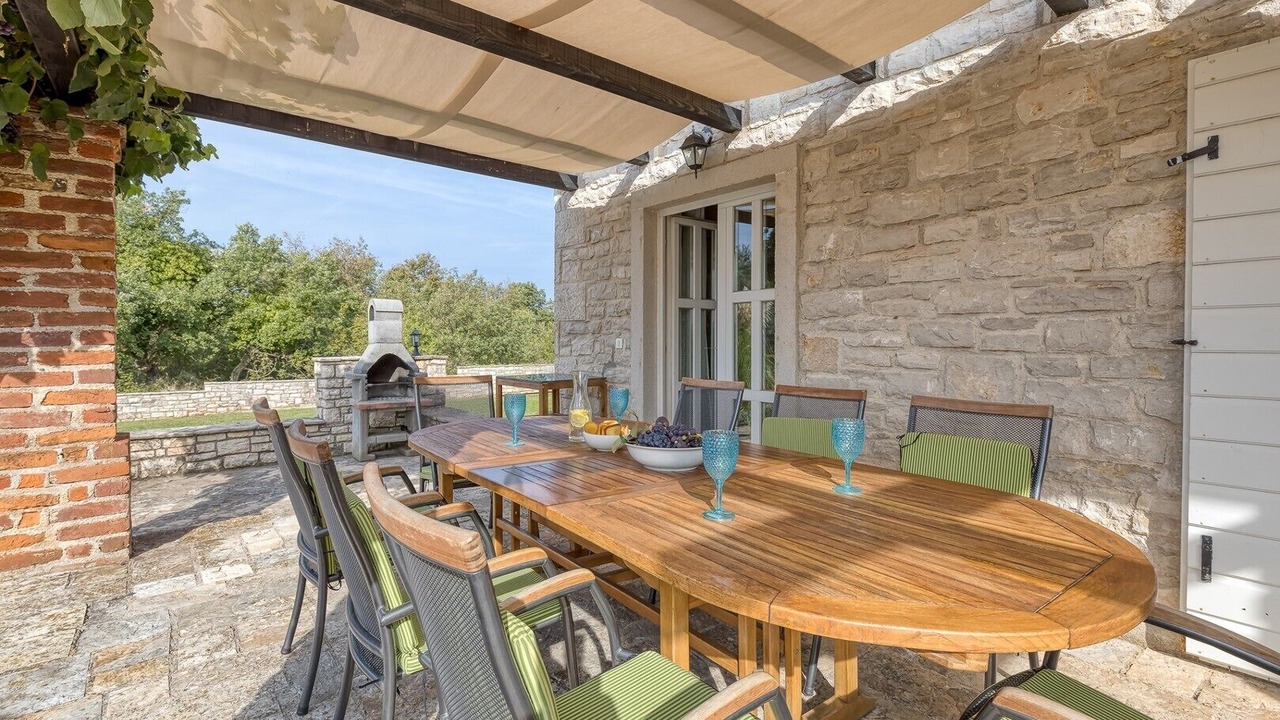 Photo of Outdoor in Stifanici