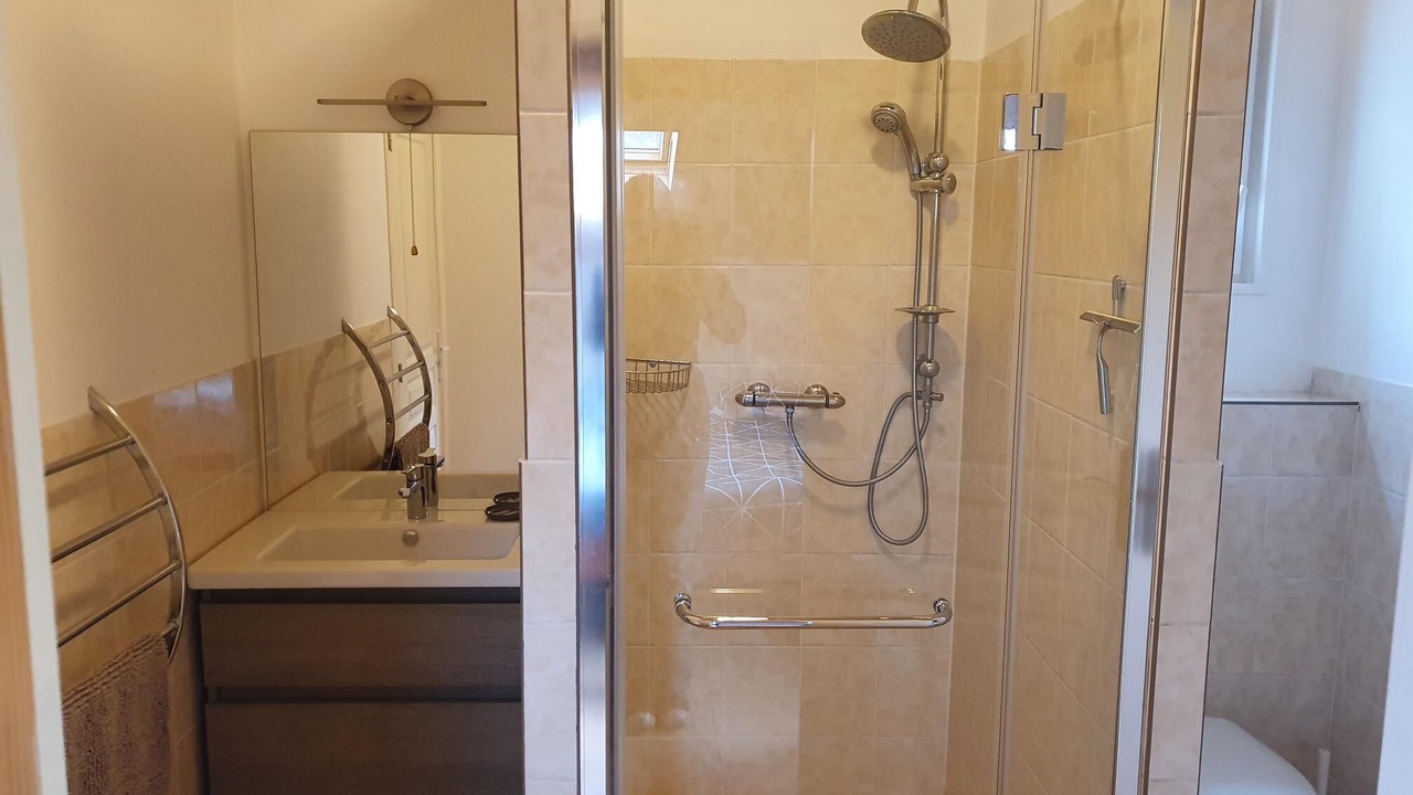 Photo of Bathroom in Saulgond