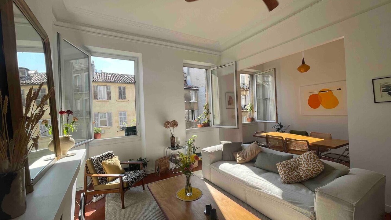 Photo of Livingroom in Prefecture