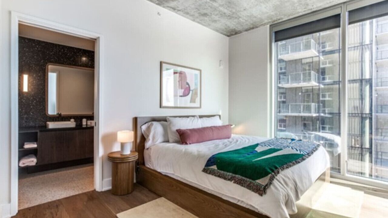 Photo of Bedroom in Rainey Street Historic District