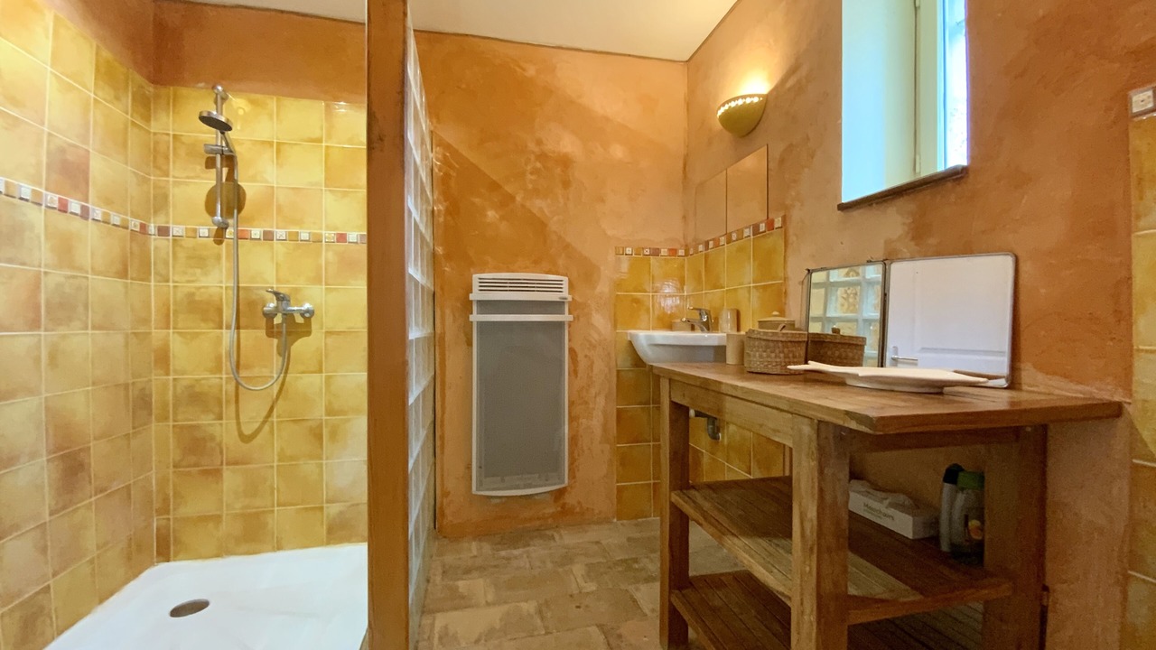 Photo of Bathroom in Castries