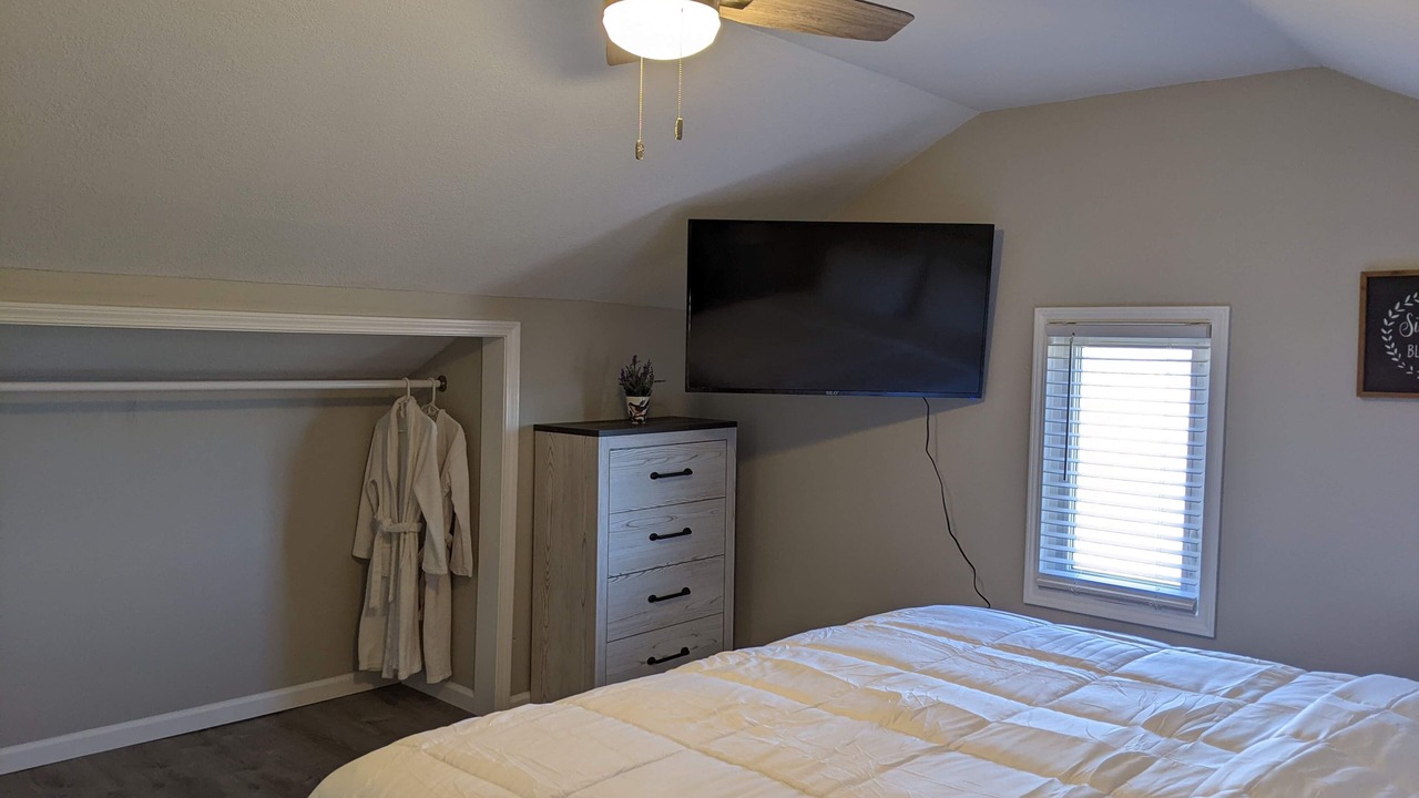 Photo of Bedroom in Wea