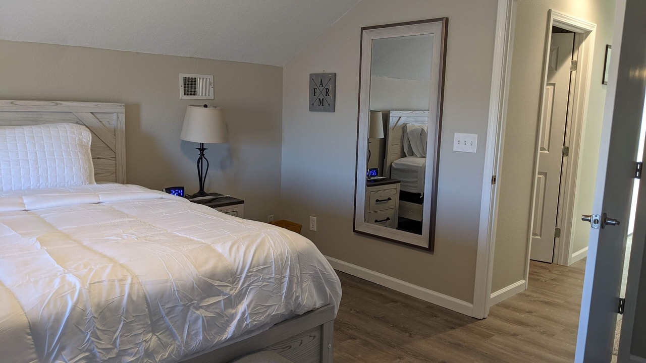 Photo of Bedroom in Wea