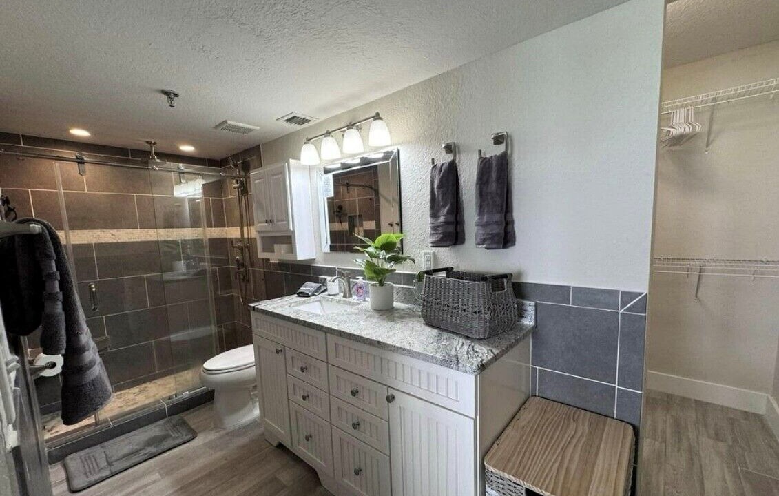 Photo of Bathroom in Ormond-by-the-Sea