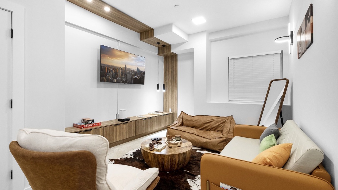 Photo of Livingroom in North Philadelphia West