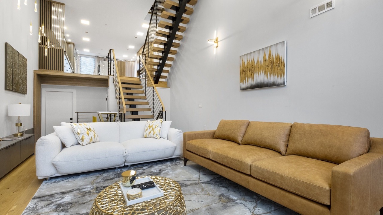 Photo of Livingroom in North Philadelphia West