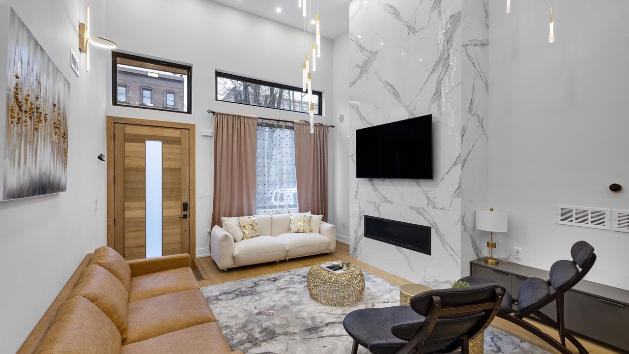 Photo of Livingroom in North Philadelphia West