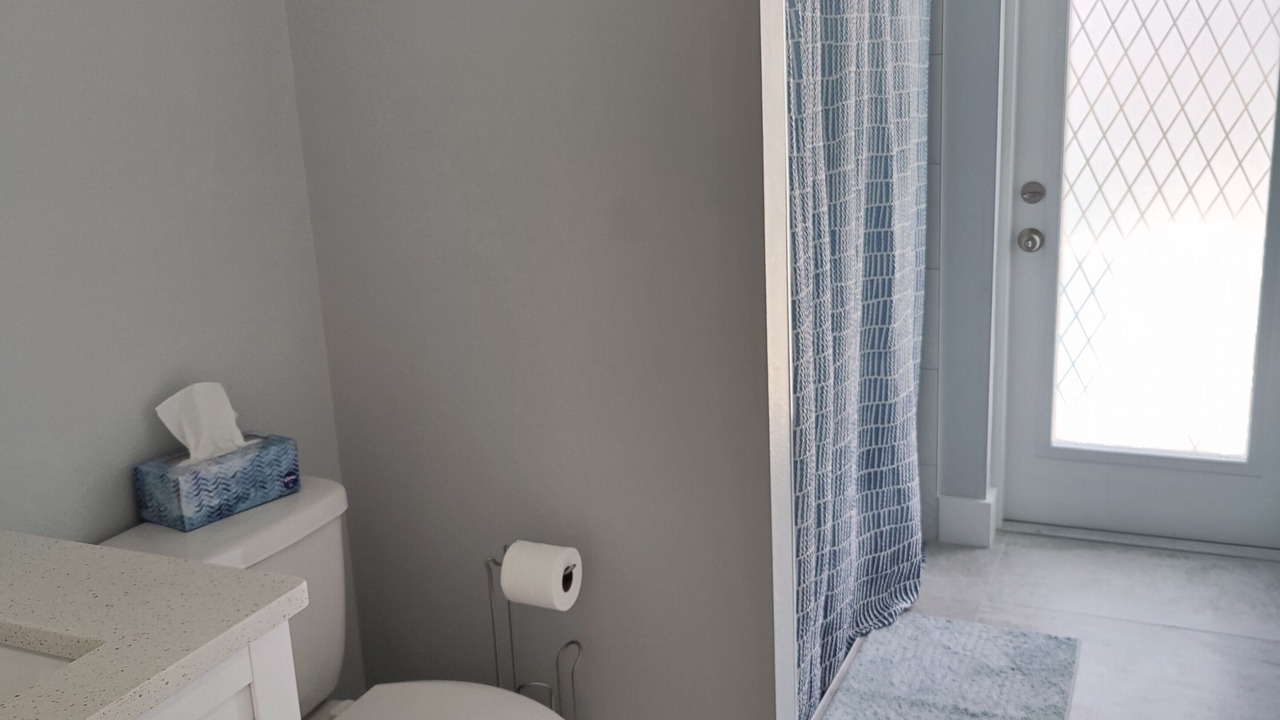 Photo of Bathroom in Trafalgar