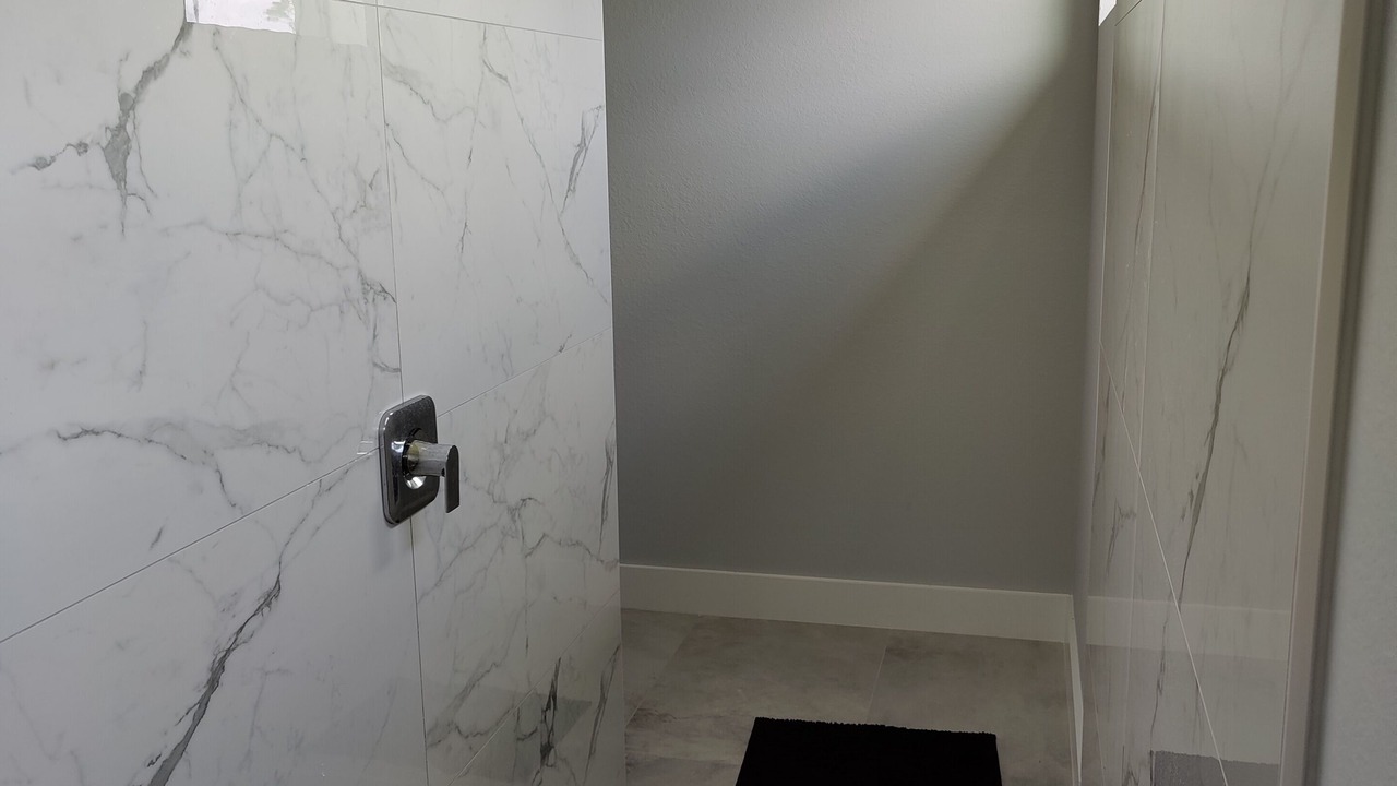 Photo of Bathroom in Trafalgar
