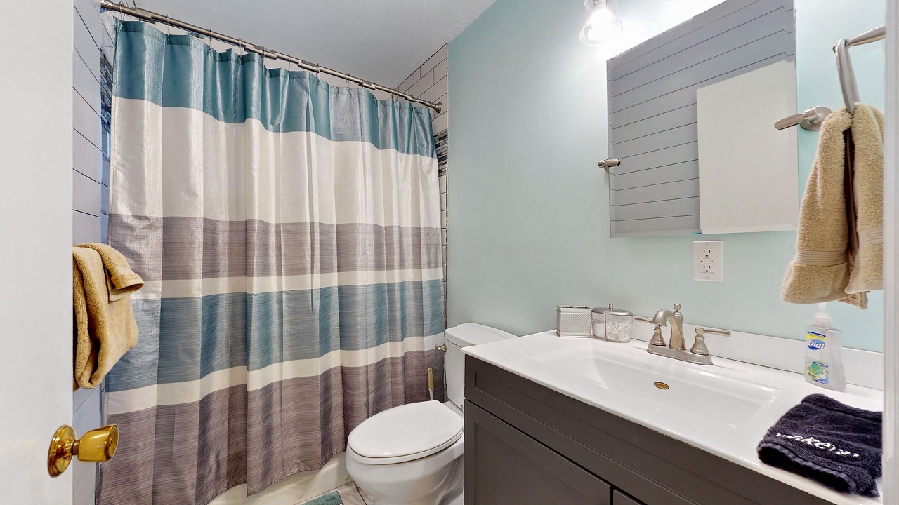 Photo of Bathroom in Lake of the Ozarks