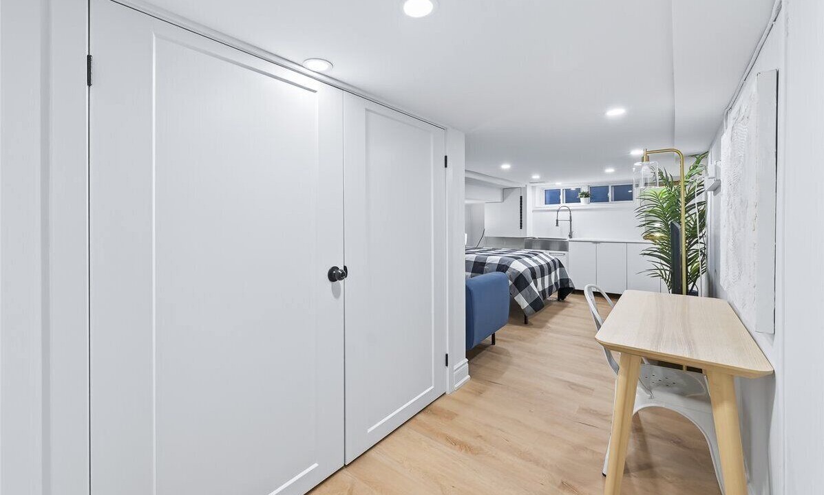 Photo of Bedroom in Clarkson-Lorne Park