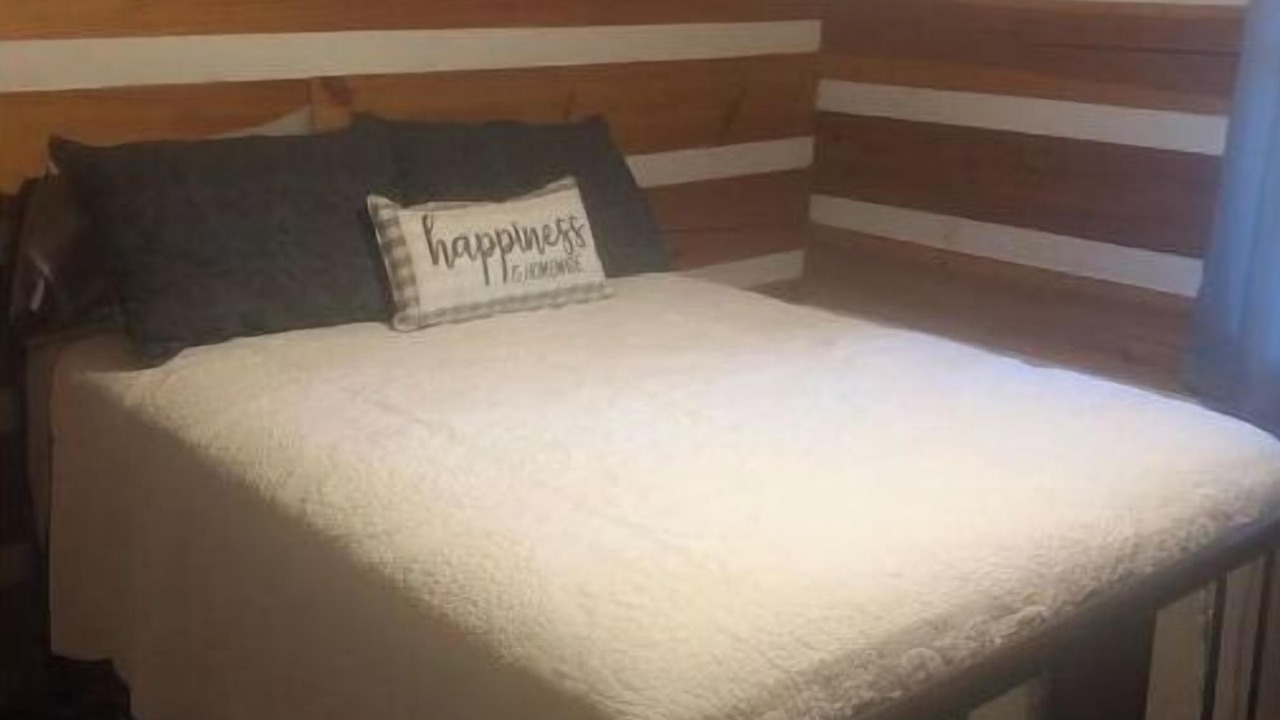 Photo of Bedroom in Owensville