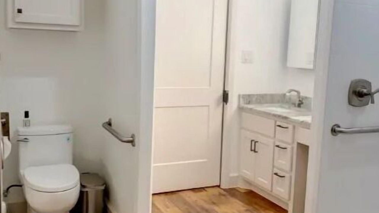 Photo of Bathroom in South Arlington