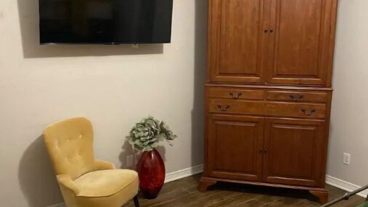 Photo of Bedroom in South Arlington