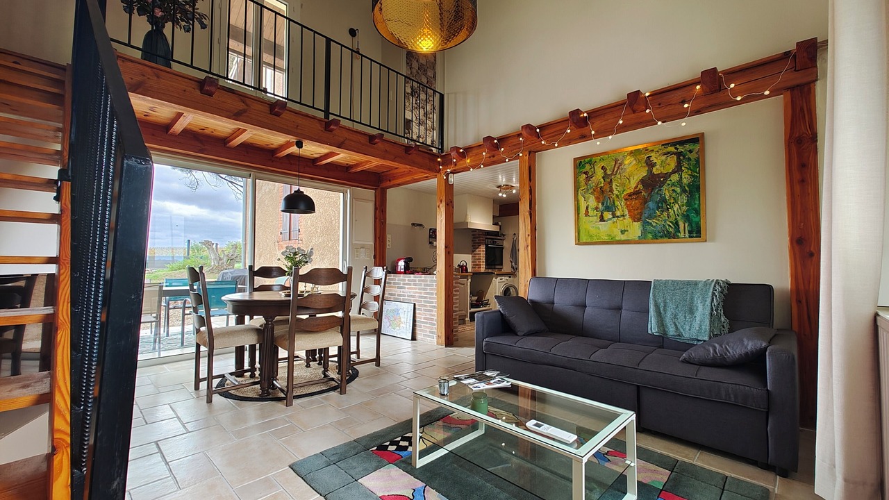 Photo of Livingroom in Maleville