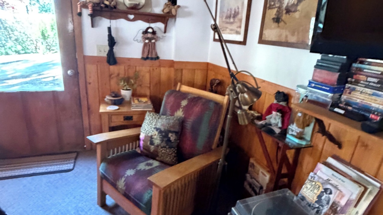 Photo of Livingroom in Pine Cove