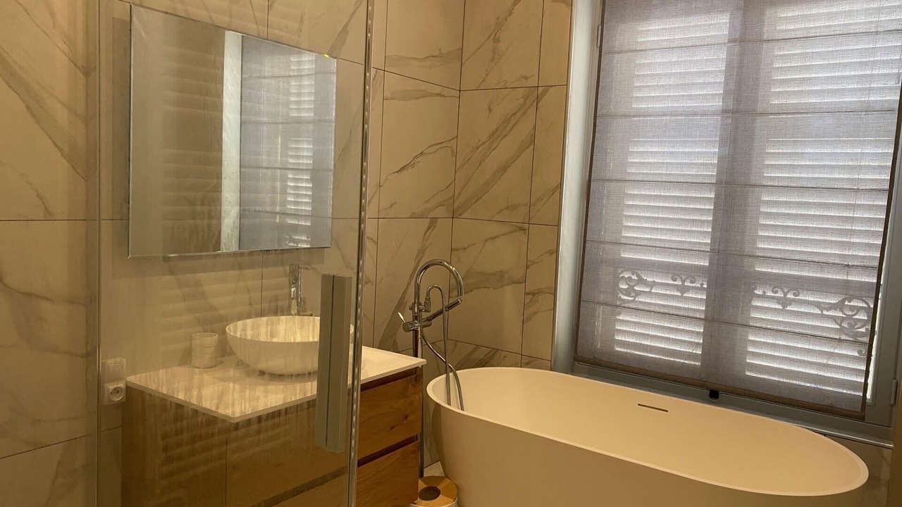 Photo of Bathroom in Trouville-sur-Mer