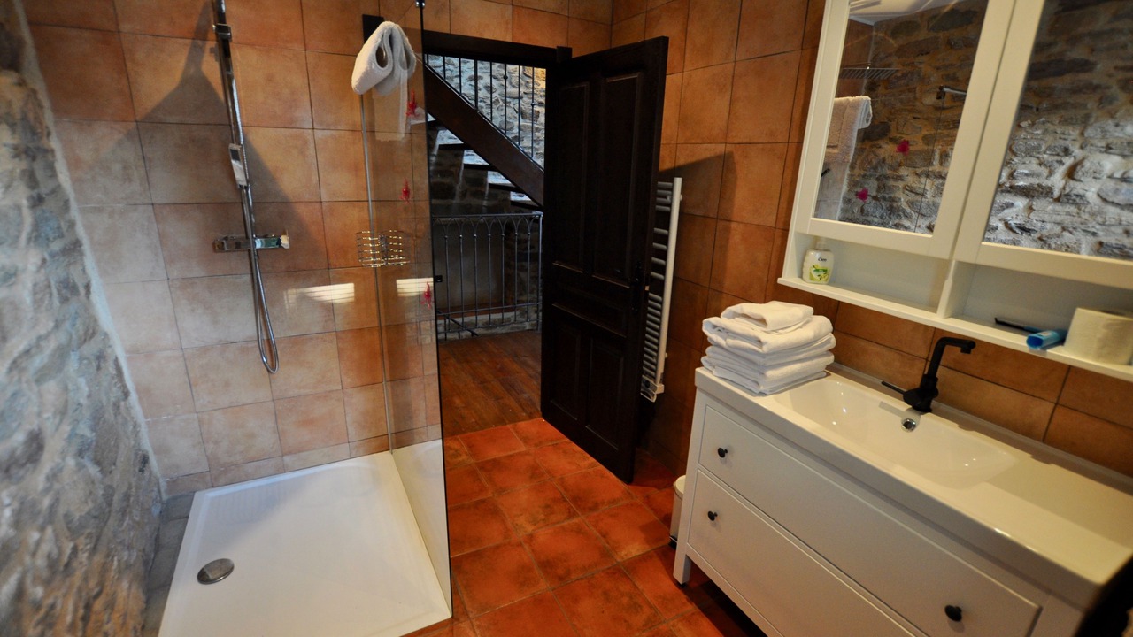 Photo of Bathroom in Riols