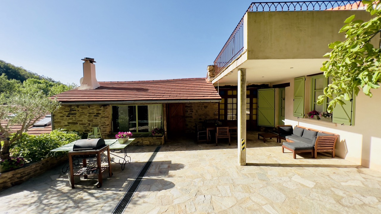 Photo of Outdoor in Riols