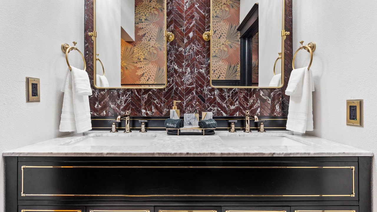Photo of Bathroom in Hanover Place