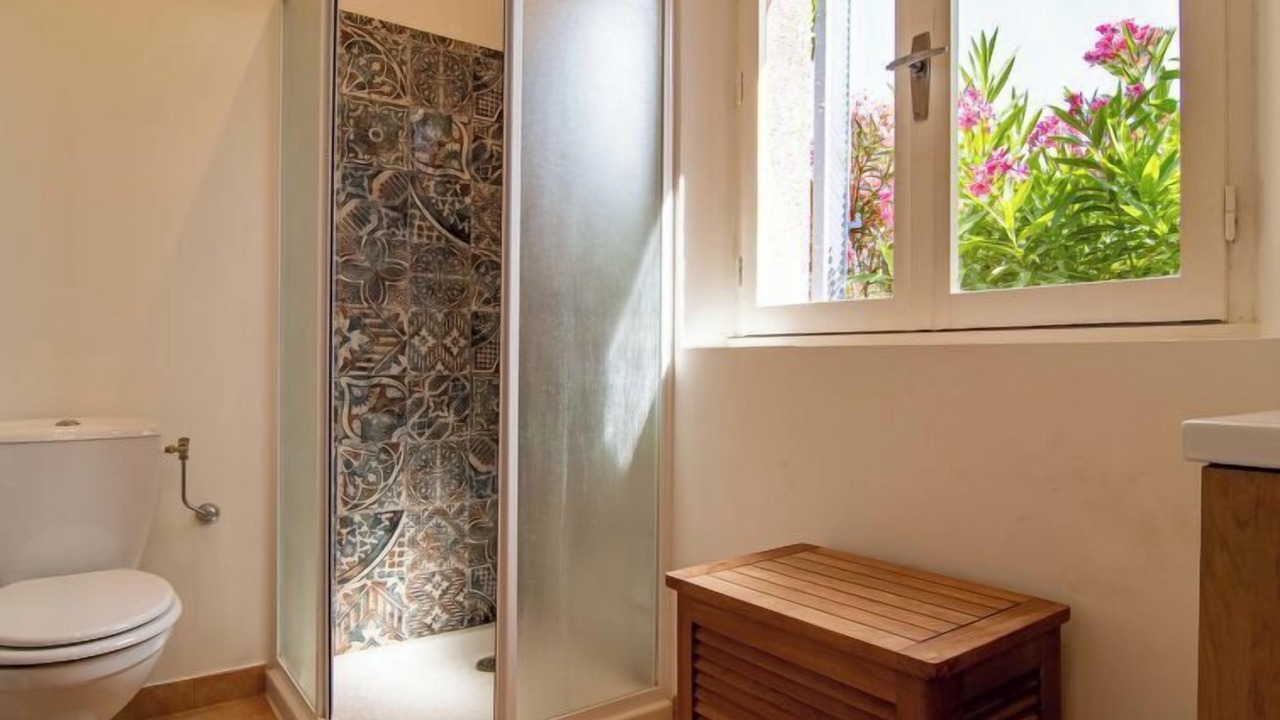 Photo of Bathroom in Figanieres