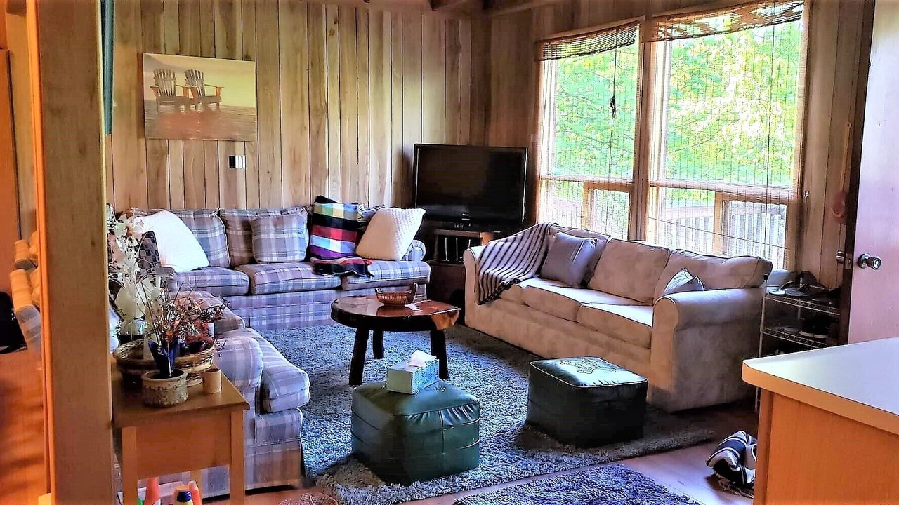 Photo of Bedroom in Bracebridge