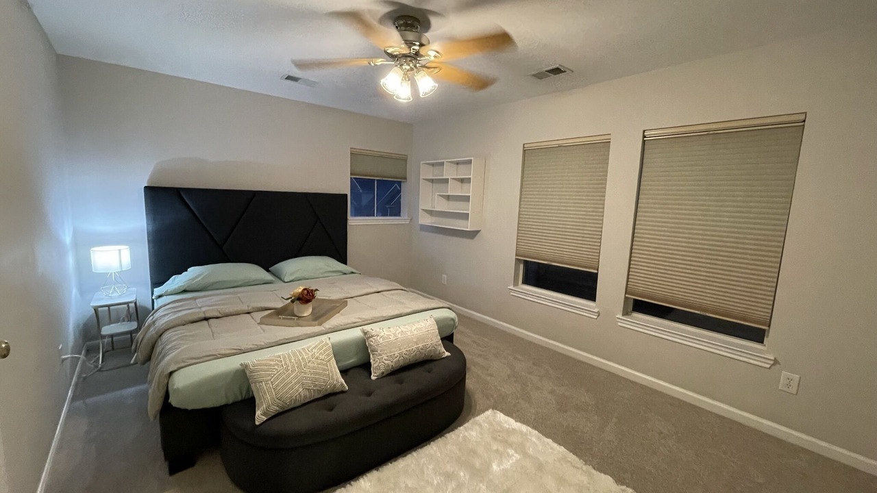 Photo of Bedroom in Uptown