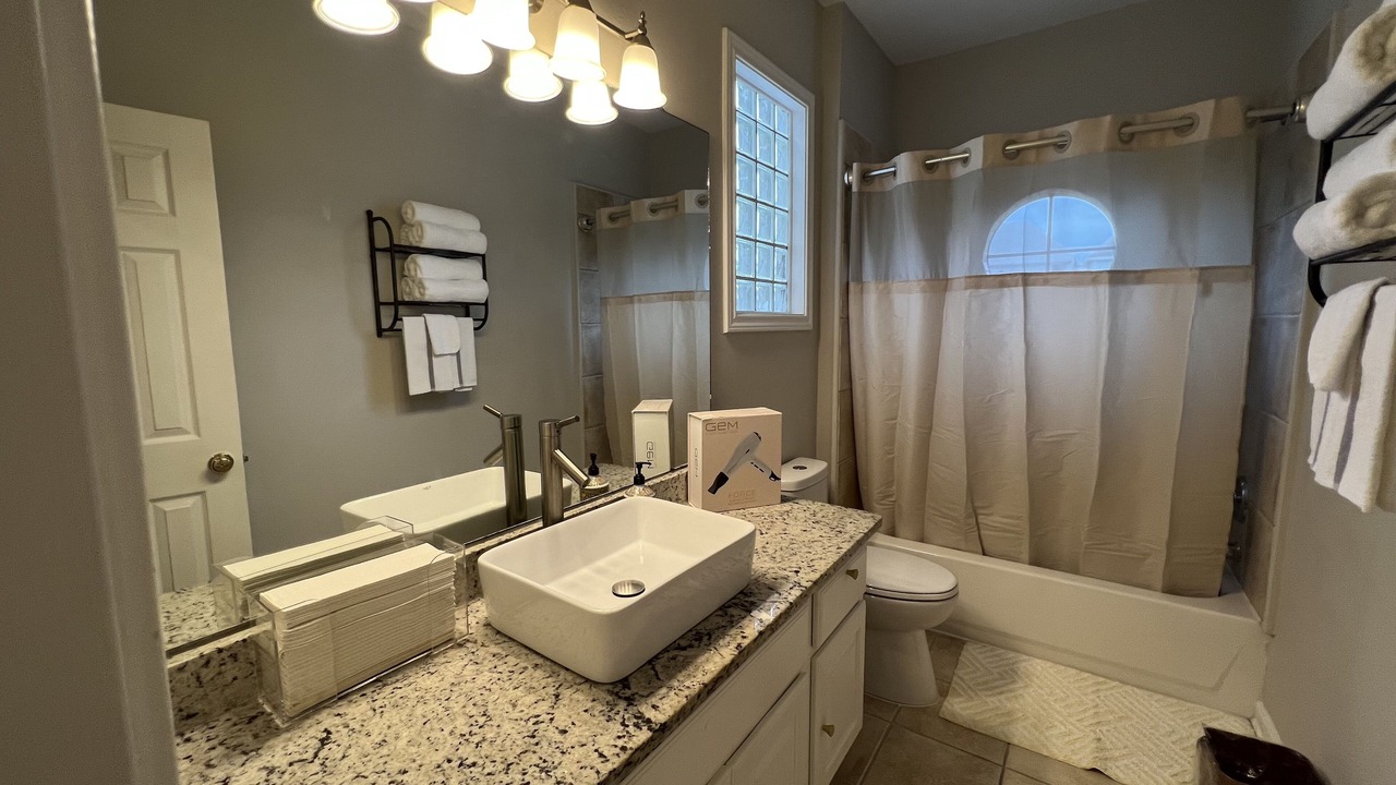 Photo of Bathroom in Uptown