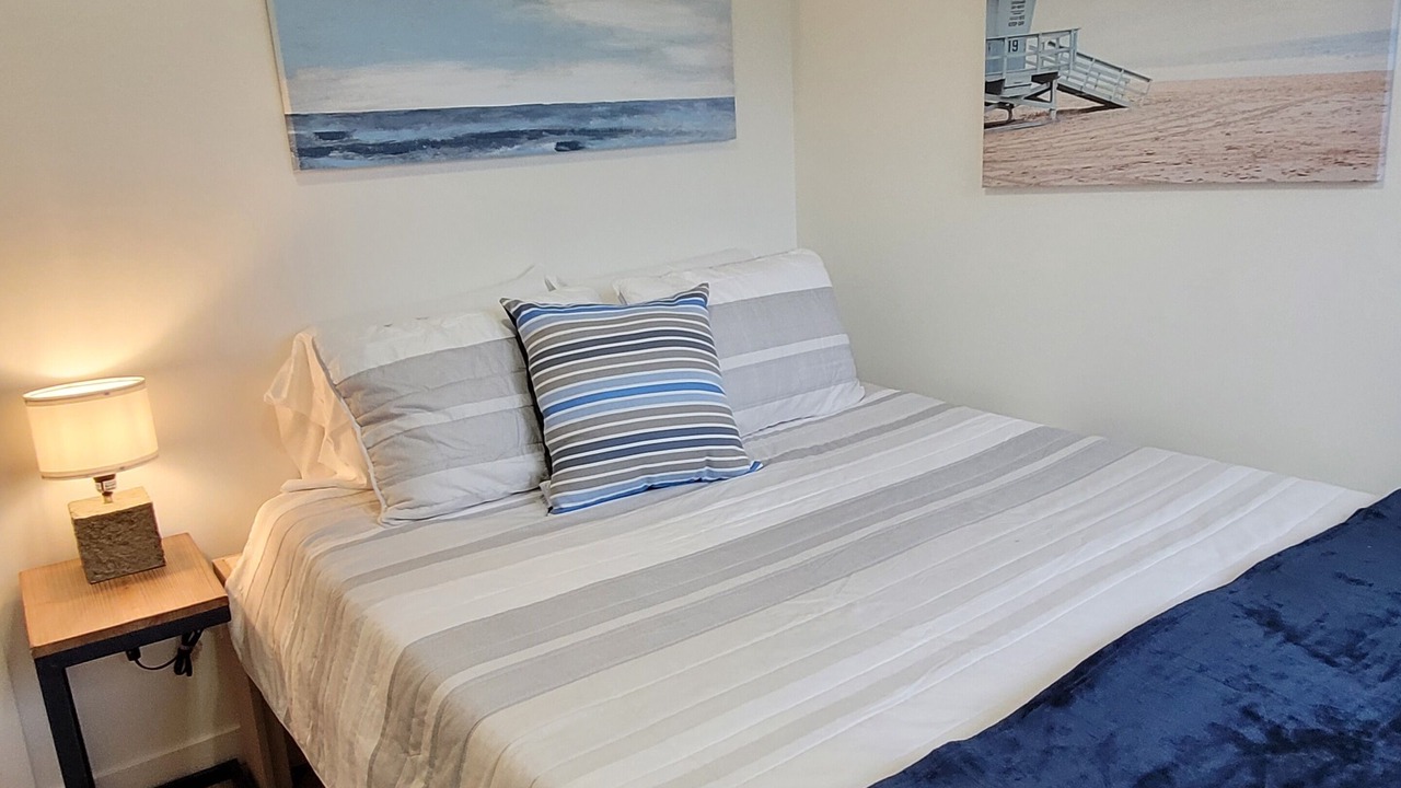 Photo of Bedroom in Wasaga Beach