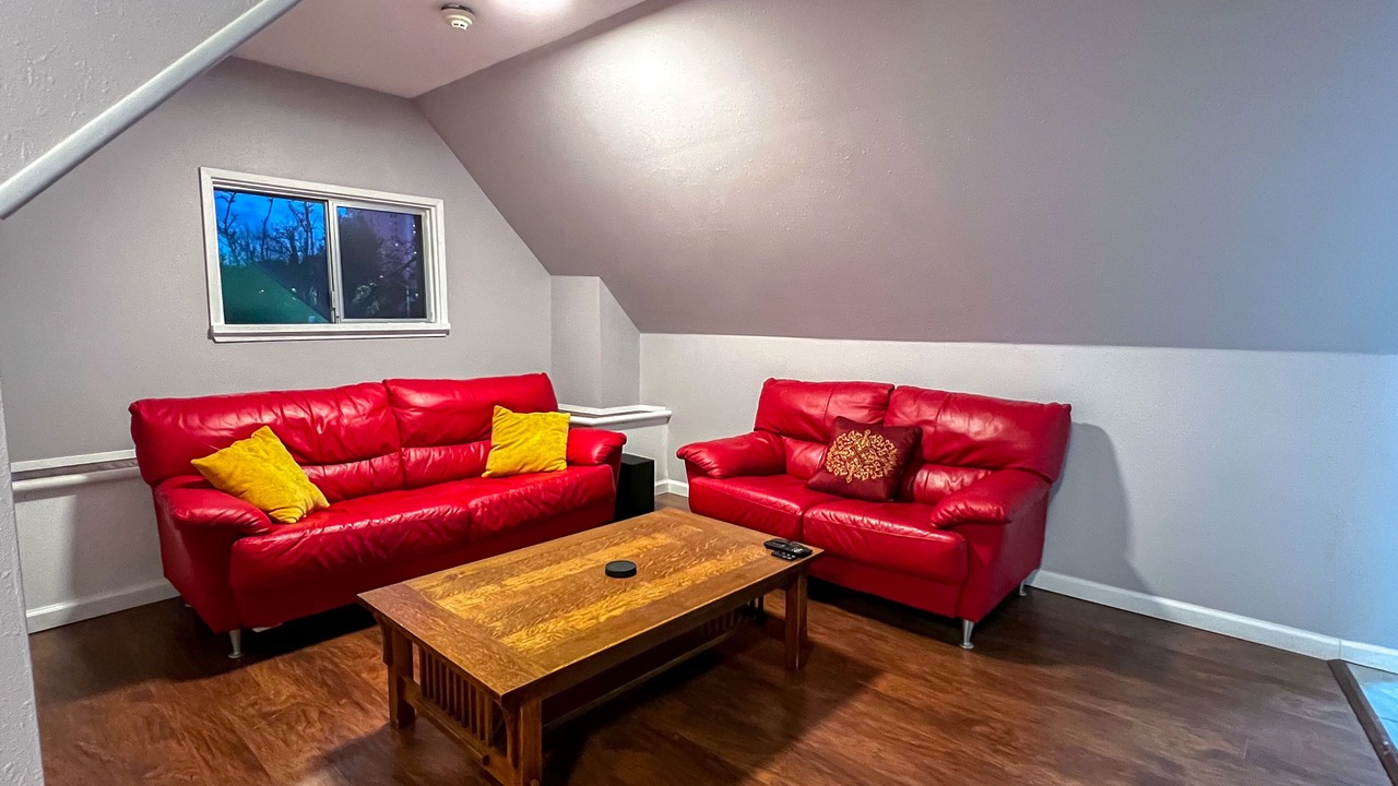 Photo of Livingroom in Hilltop