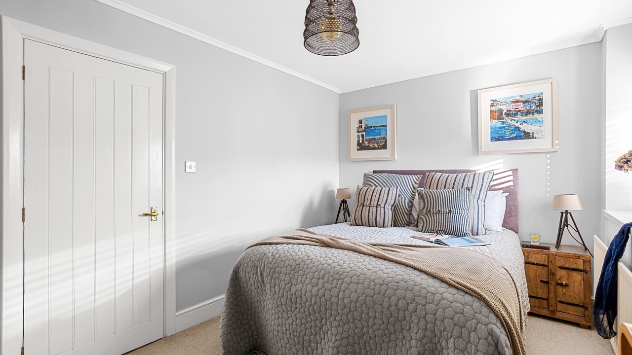 Photo of Bedroom in Dittisham