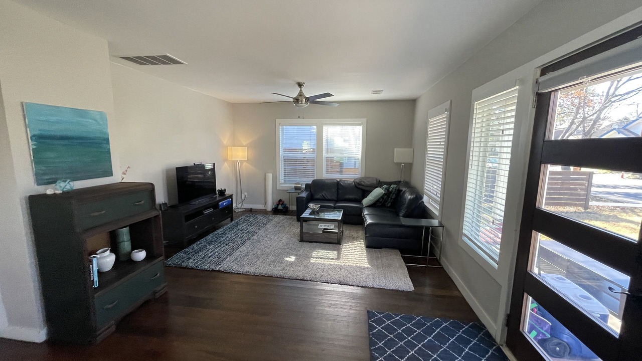 Photo of Livingroom in Cherrywood