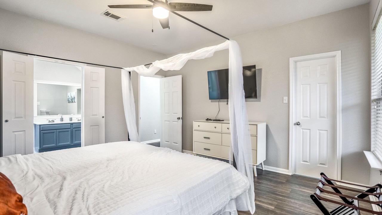 Photo of Bedroom in Spring